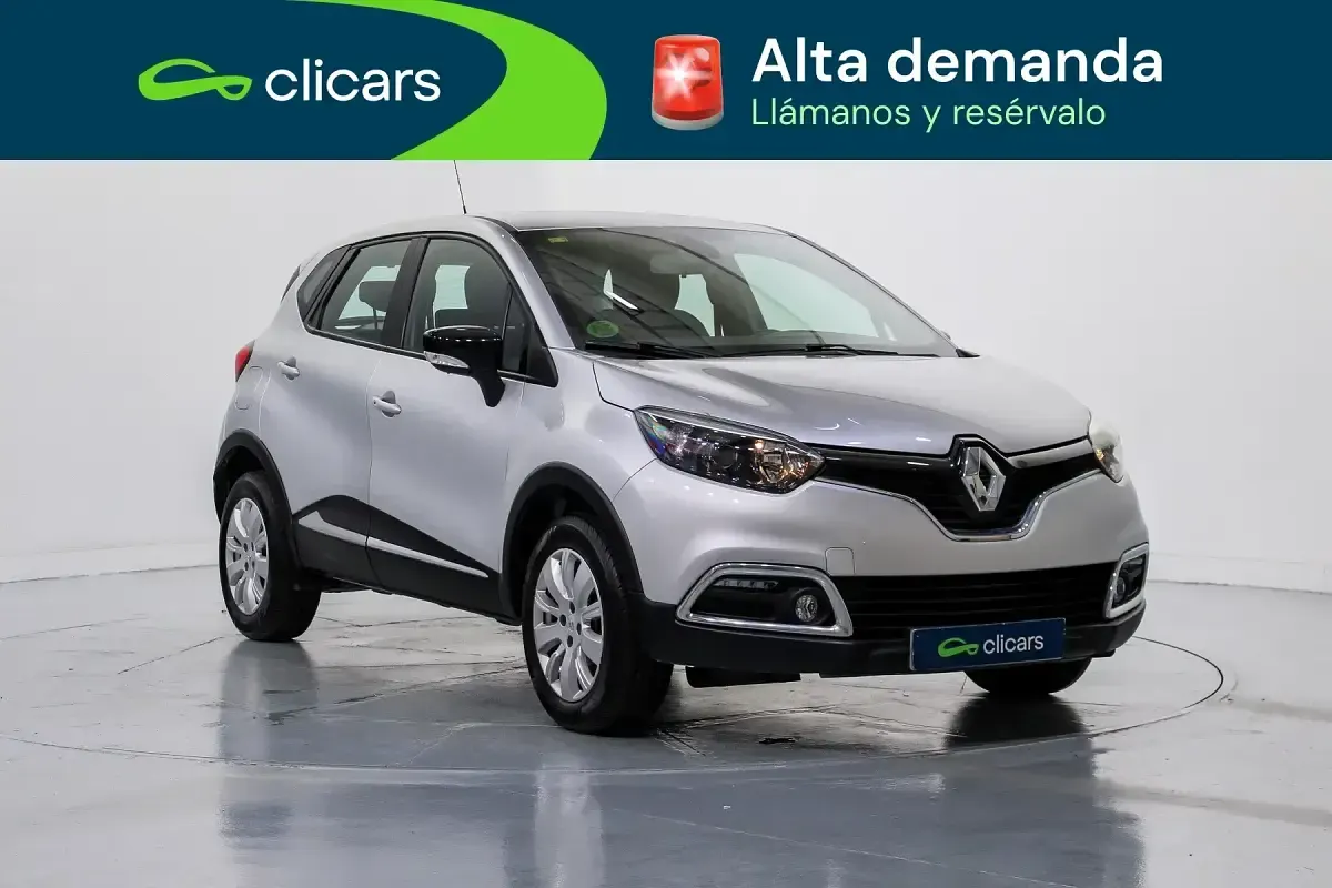 Usado Renault Captur Intens 90 CV (66 kW) 2016 Gris SUV