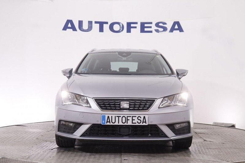 Usado Seat Leon ST 130 CV (95 kW) 2020 Plata Familiar