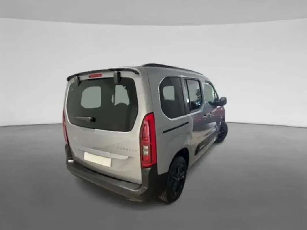 Usado Citroën Berlingo 101 CV (74 kW) 2025 Gris Monovolumen