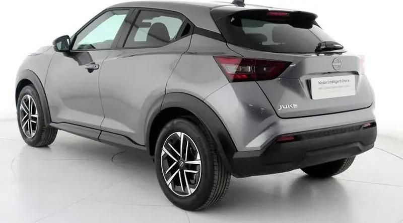 Usado Nissan Juke N-Connecta 114 CV (83 kW) 2025 Skyline grey SUV