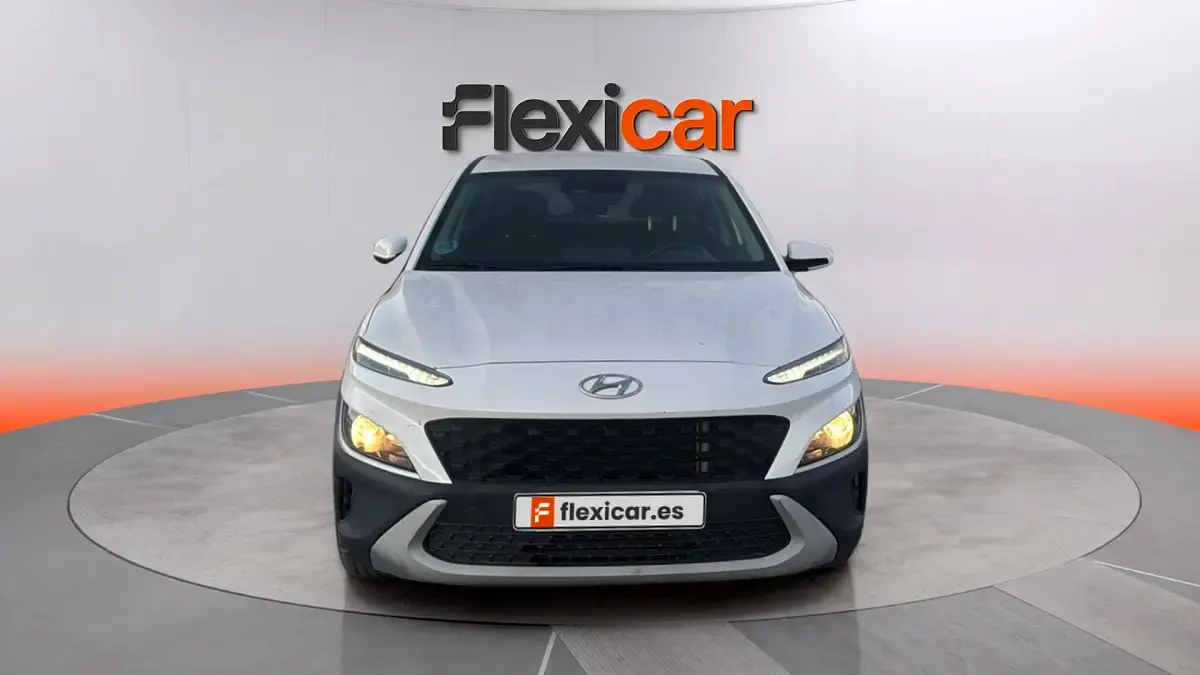Usado Hyundai Kona 120 CV (88 kW) 2021 Gris SUV