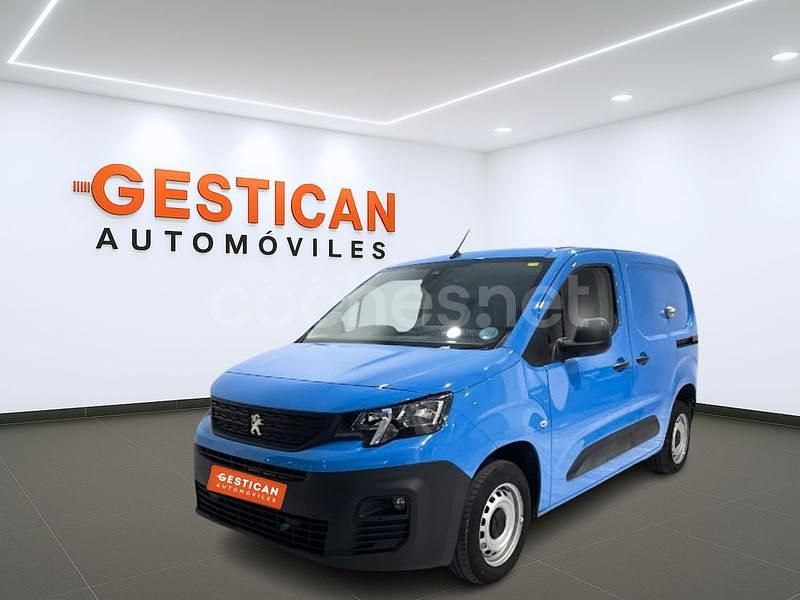 Azul Usado 2020 Peugeot TePee Access Monovolumen | 9990 € - Imagen 1/4