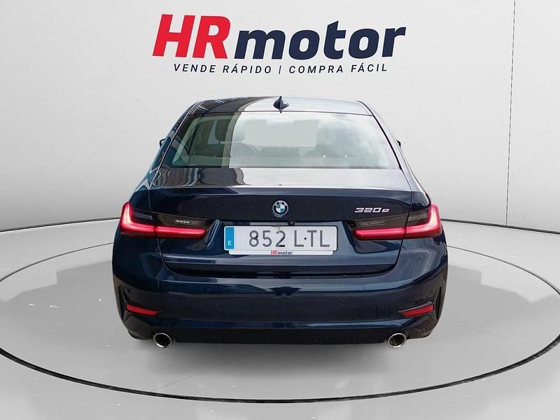 Usado BMW 320e 204 CV (150 kW) 2021 Azul Berlina
