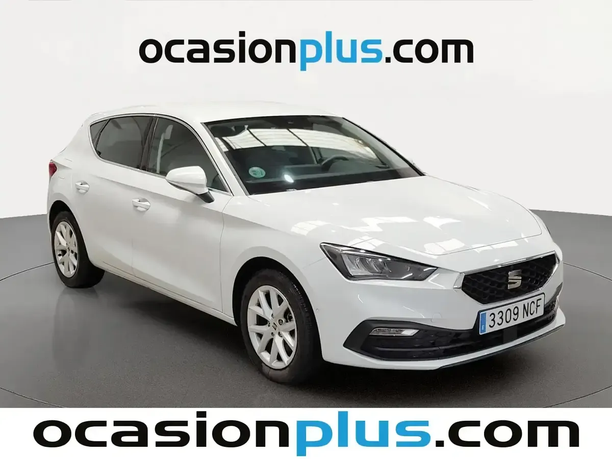 Usado Seat Leon Style 116 CV (85 kW) 2025 Blanco Berlina