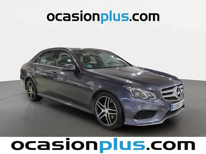 Usado Mercedes E220 170 CV (125 kW) 2016 Gris / plata Berlina
