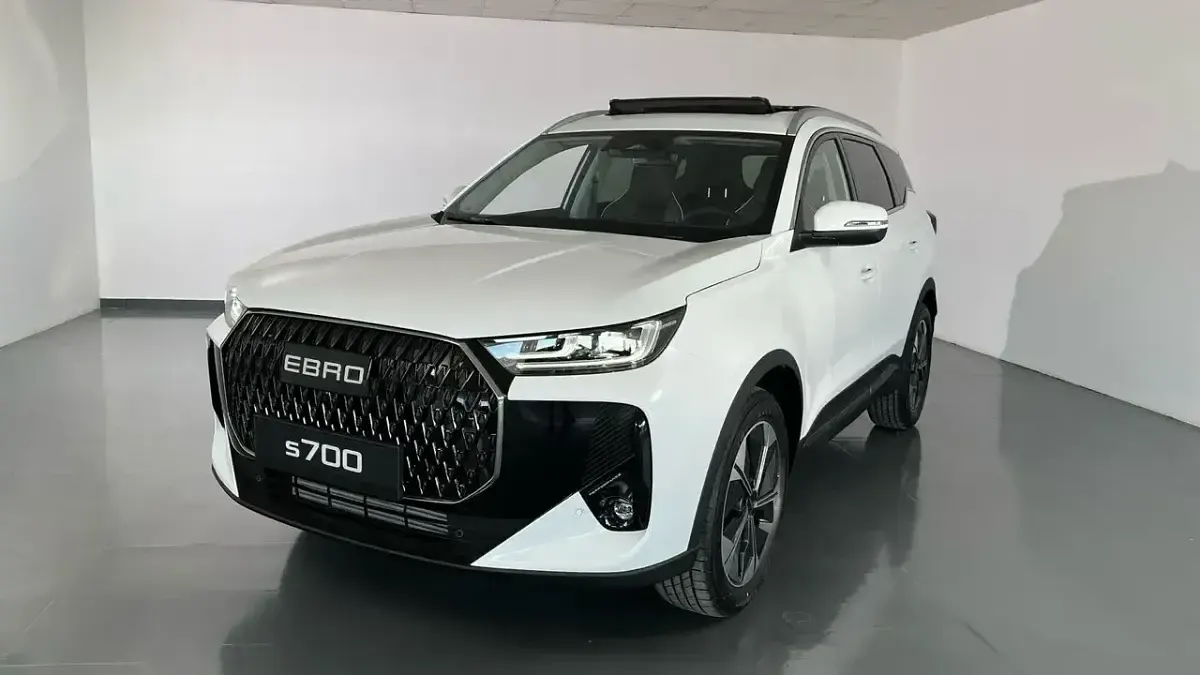 Usado Ebro s700 Luxury 147 CV (108 kW) 2025 Blanco SUV