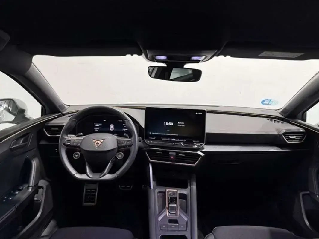 Usado Cupra Leon 150 CV (110 kW) 2025 Blanco Familiar