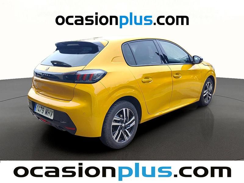 Usado Peugeot 208 Allure 100 CV (73 kW) 2023 Amarillo Utilitario