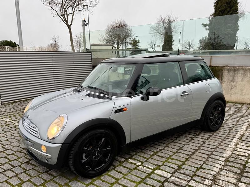 Usado Mini Cooper 116 CV (85 kW) 2004 Gris / plata Utilitario