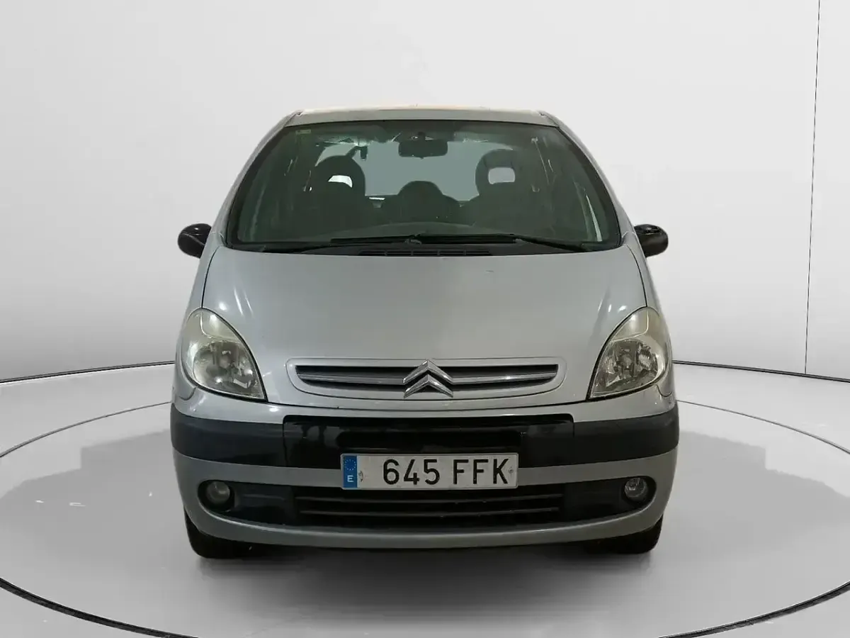 Usado Citroën Xsara 109 CV (80 kW) 2006 Gris Monovolumen