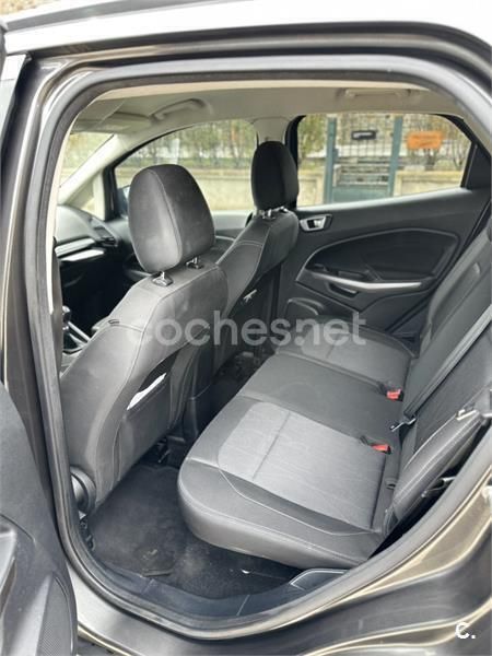 Gris / plata Usado 2019 Ford Ecosport Trend SUV | 11.900 € (Buen precio) - Imagen 1/1