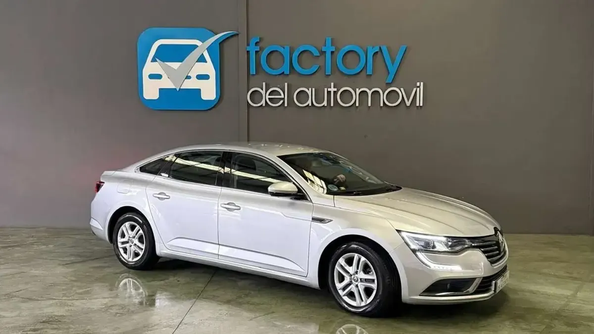 Usado Renault Talisman Business 120 CV (88 kW) 2020 Gris / plata Berlina