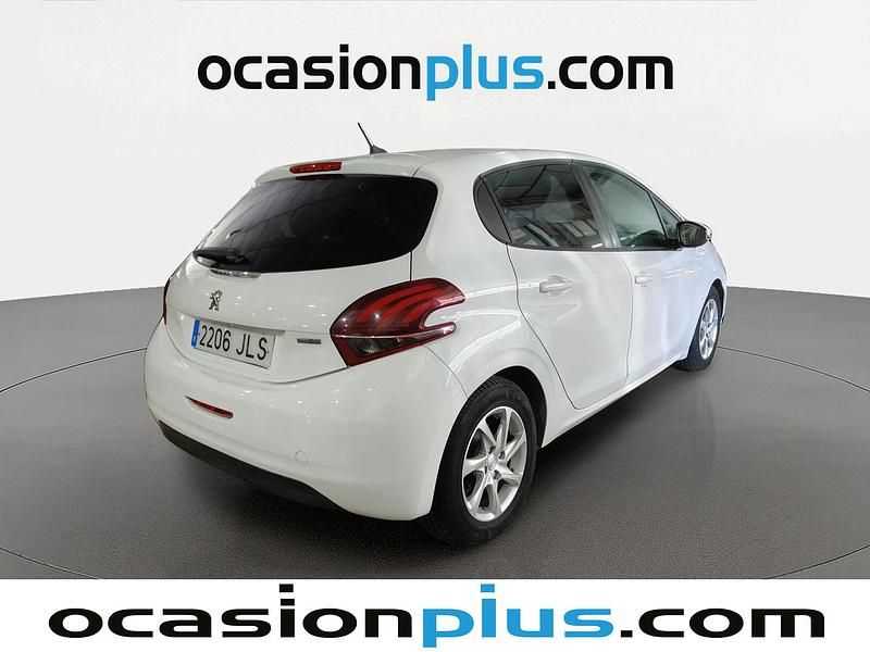 Usado Peugeot 208 Active 75 CV (55 kW) 2016 Blanco Utilitario