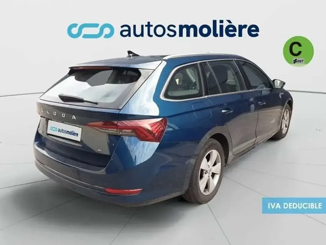Usado Skoda Octavia Ambition 116 CV (85 kW) 2022 Azul Utilitario