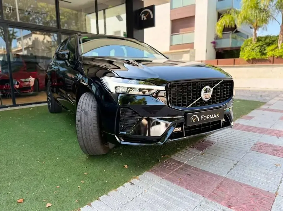 Usado Volvo XC60 Plus 196 CV (144 kW) 2023 Negro SUV