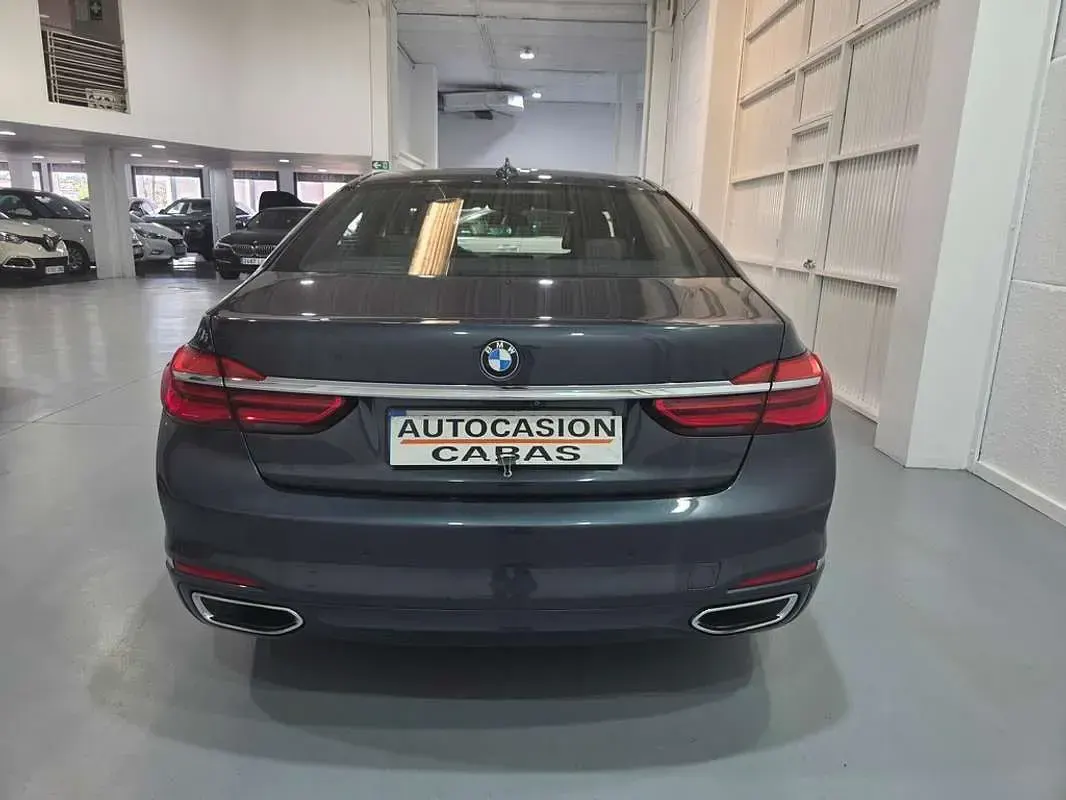 Usado BMW 730 265 CV (194 kW) 2018 Azul Berlina