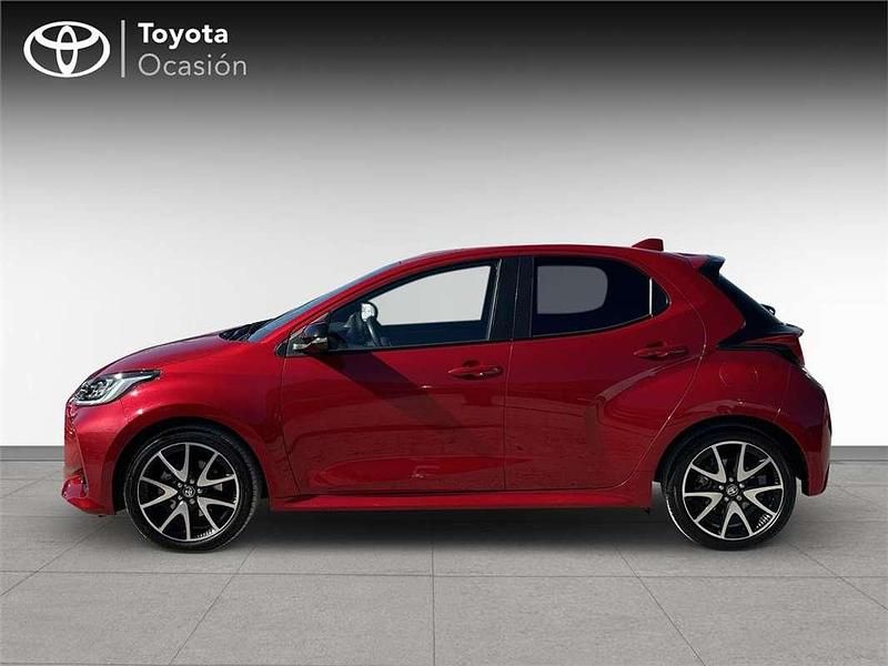 Usado Toyota Yaris Hybrid Style 116 CV (85 kW) 2022 Monovolumen
