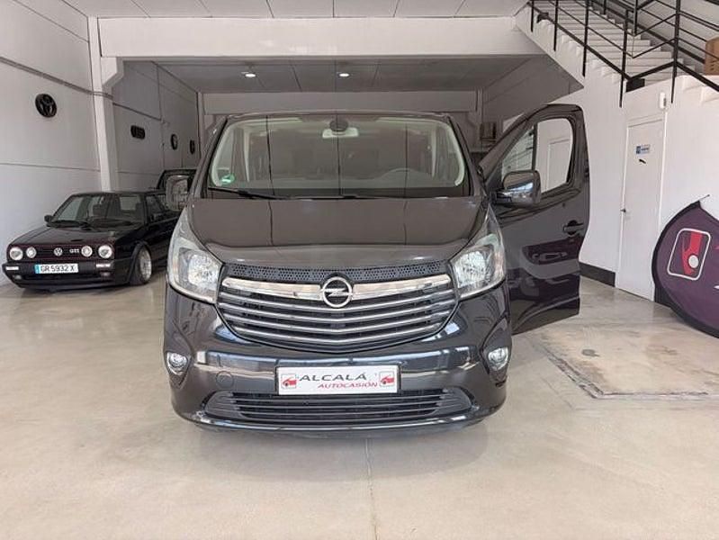 Usado Opel Vivaro 125 CV (91 kW) 2019 Negro Monovolumen