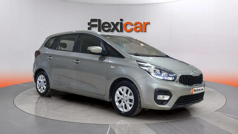 Usado Kia Carens 116 CV (85 kW) 2018 Gris Monovolumen