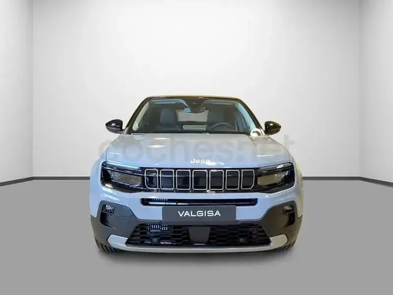 Nuevo Jeep Avenger Summit 100 CV (73 kW) 2026 Gris / plata SUV