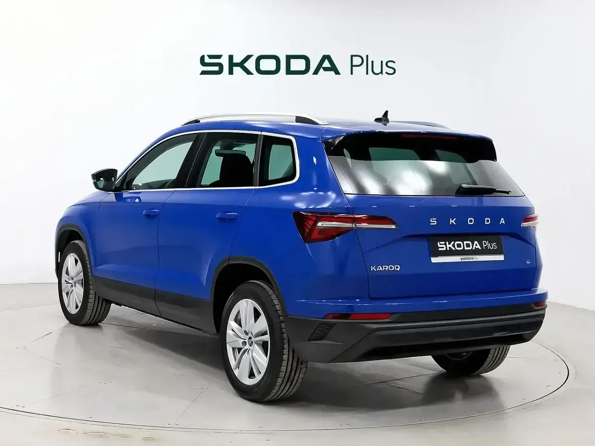 Usado Skoda Karoq Selection 150 CV (110 kW) 2025 Azul SUV