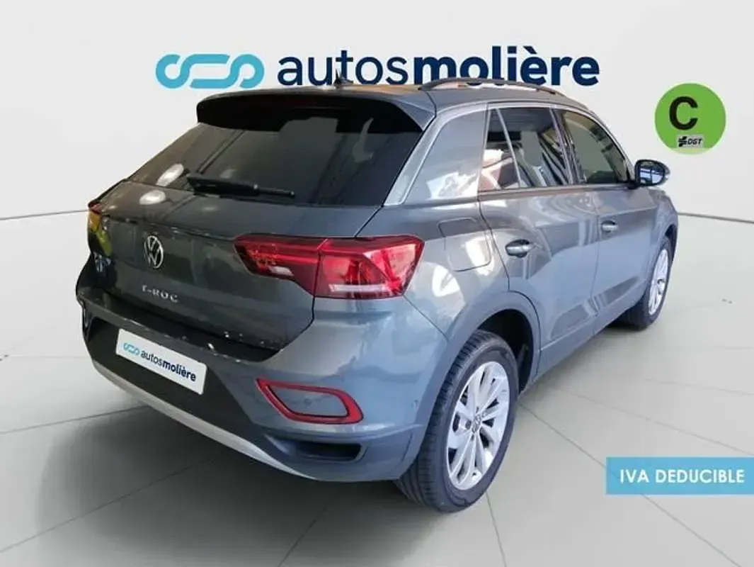Usado VW T-Roc Life 110 CV (80 kW) 2023 Gris SUV