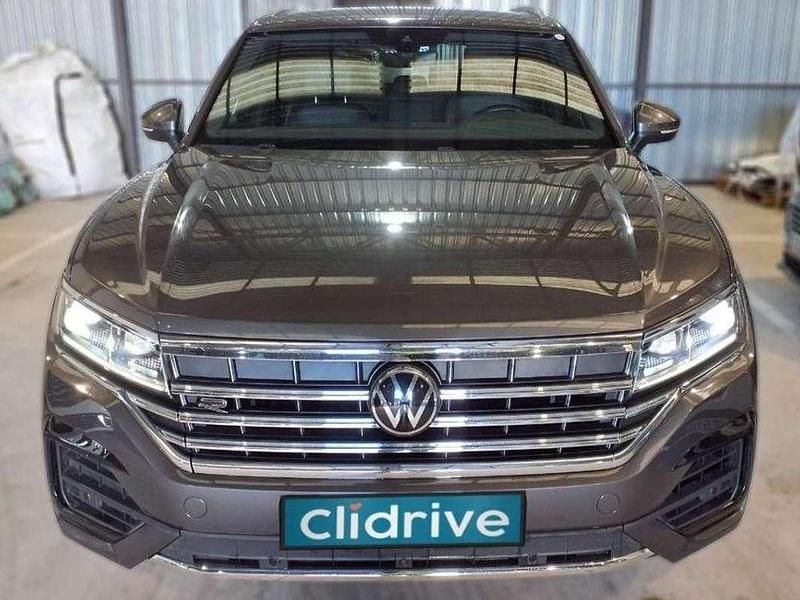 Usado VW Touareg 286 CV (210 kW) 2022 Gris SUV