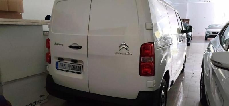 Begagnad Citroën Jumpy Comfort 122 HK (89 kW) 2018 Vit Minibuss