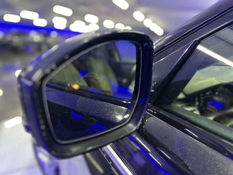 Usado Land Rover Range Rover Velar HSE 300 CV (220 kW) 2019 Negro SUV