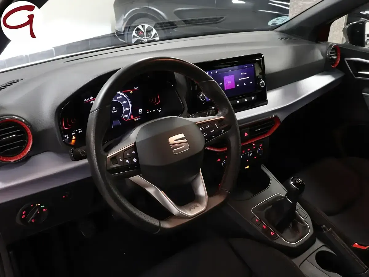 Usado Seat Ibiza FR 115 CV (84 kW) 2025 Gris / plata Utilitario