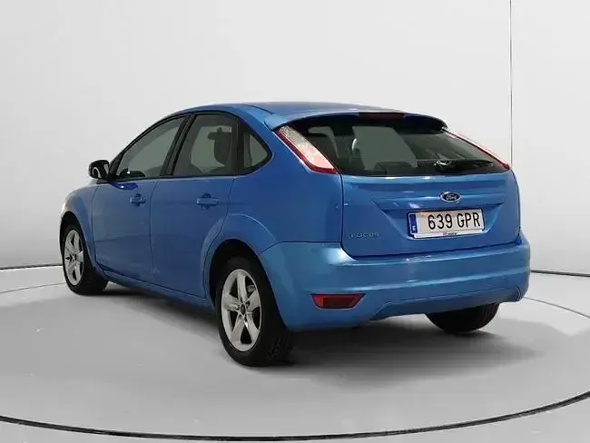 Używany Ford Focus Trend 101 KM (74 kW) 2009 Niebieski Hatchback