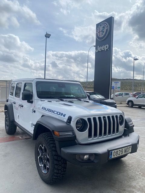 Usado Jeep Wrangler Unlimited Rubicon 380 CV (279 kW) 2023 Blanco SUV