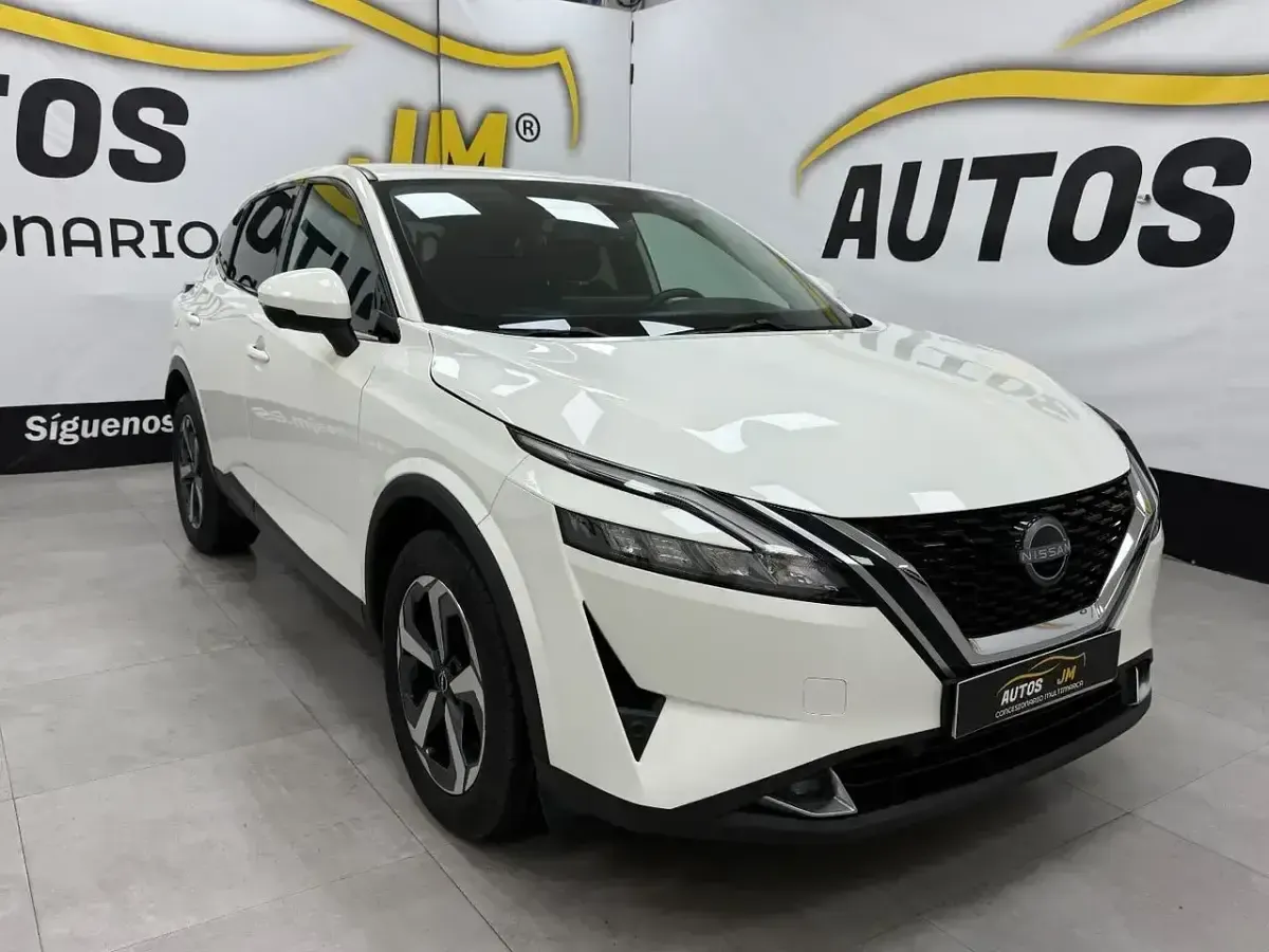 Begagnad Nissan Qashqai N-Connecta 140 HK (102 kW) 2022 Vit SUV