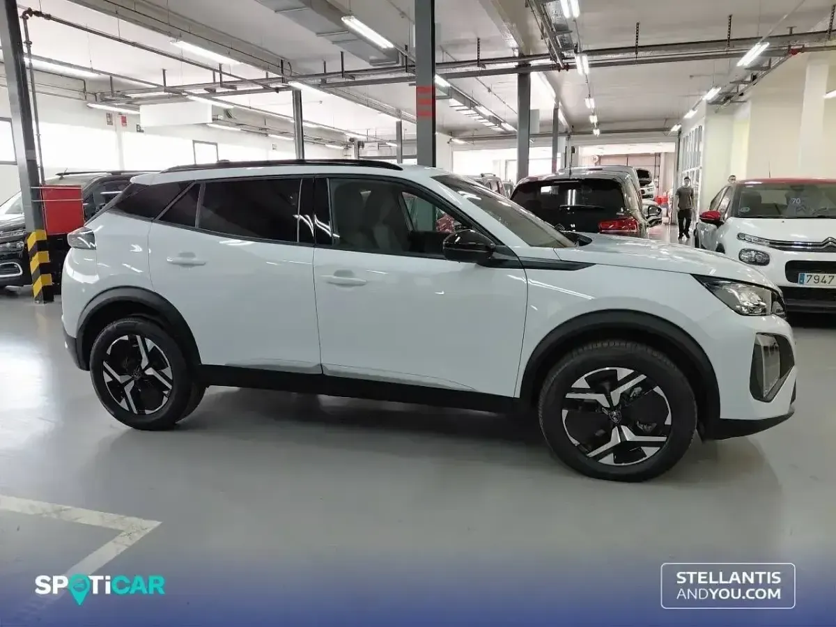Usado Peugeot 2008 Allure 145 CV (106 kW) 2025 Blanco SUV
