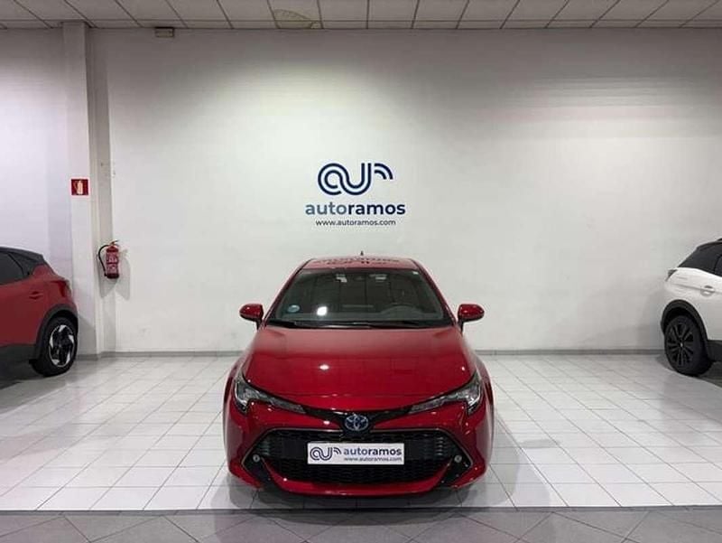 Usado Toyota Corolla Active 122 CV (89 kW) 2021 Rojo Utilitario