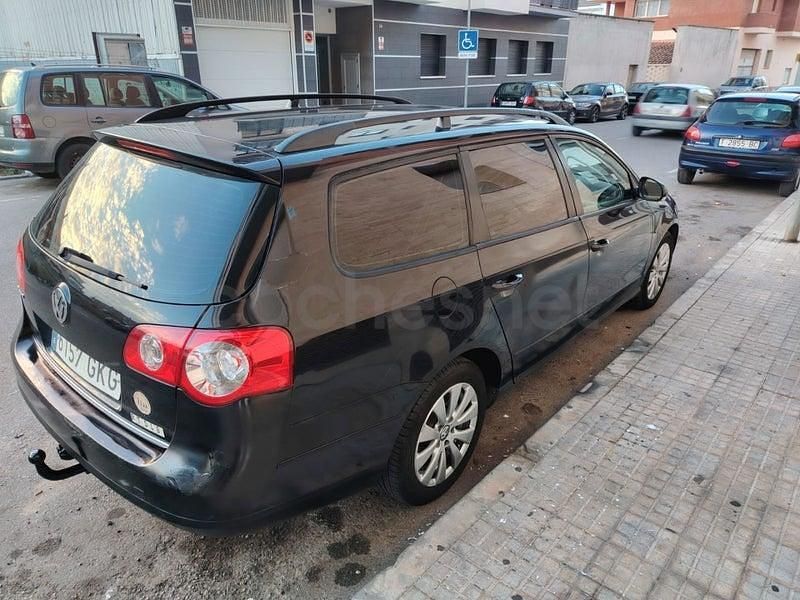 Usado VW Passat Advance 110 CV (80 kW) 2009 Negro Familiar
