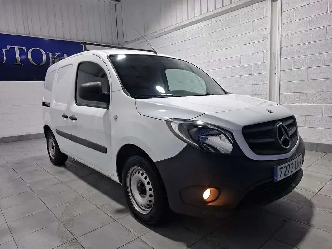 Usado Mercedes Citan 108 79 CV (58 kW) 2021 Blanco Monovolumen