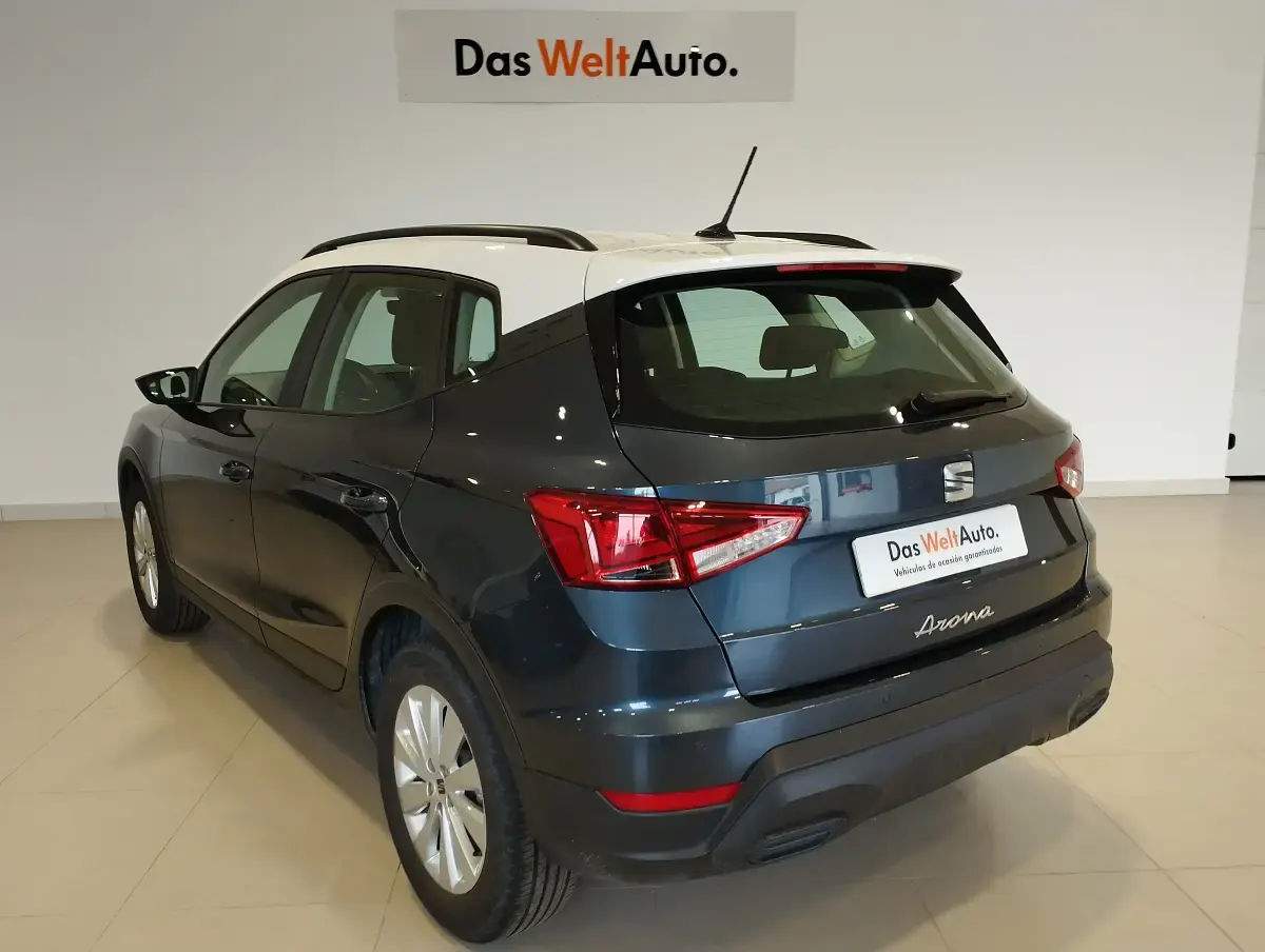 Usado Seat Arona Style 115 CV (84 kW) 2025 Gris SUV