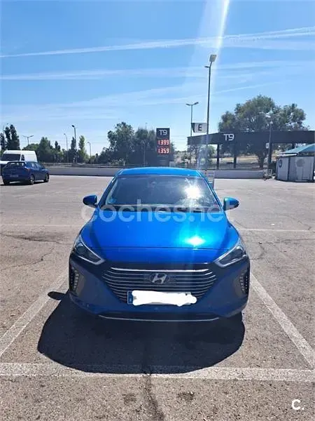 Usado Hyundai Ioniq 141 CV (103 kW) 2018 Azul Utilitario