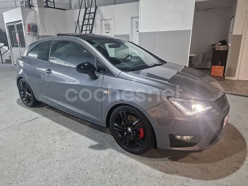 Gris / plata Usado 2016 Cupra Ibiza Berlina | 13.990 € (Precio justo) - Imagen 1/4
