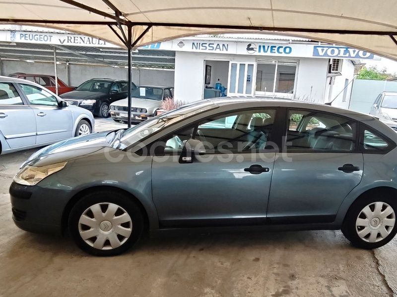 Usado Citroën C4 92 CV (67 kW) 2005 Gris Utilitario
