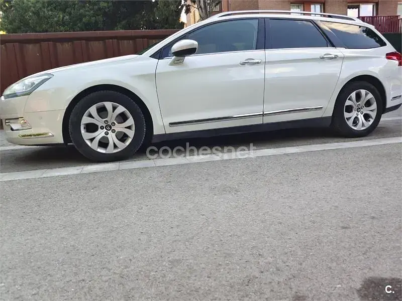 Usado Citroën C5 Exclusive 156 CV (114 kW) 2012 Blanco Familiar