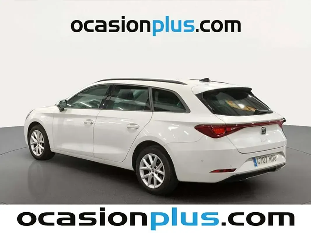 Käytetty Seat Leon ST Style 110 HP (80 kW) 2023 Valkoinen Farmari