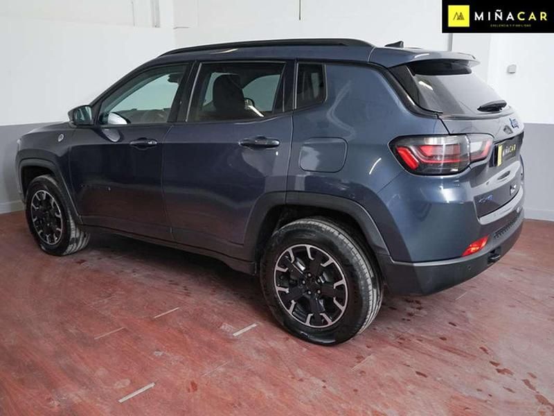 Usado Jeep Compass Trailhawk 241 CV (177 kW) 2022 Azul SUV