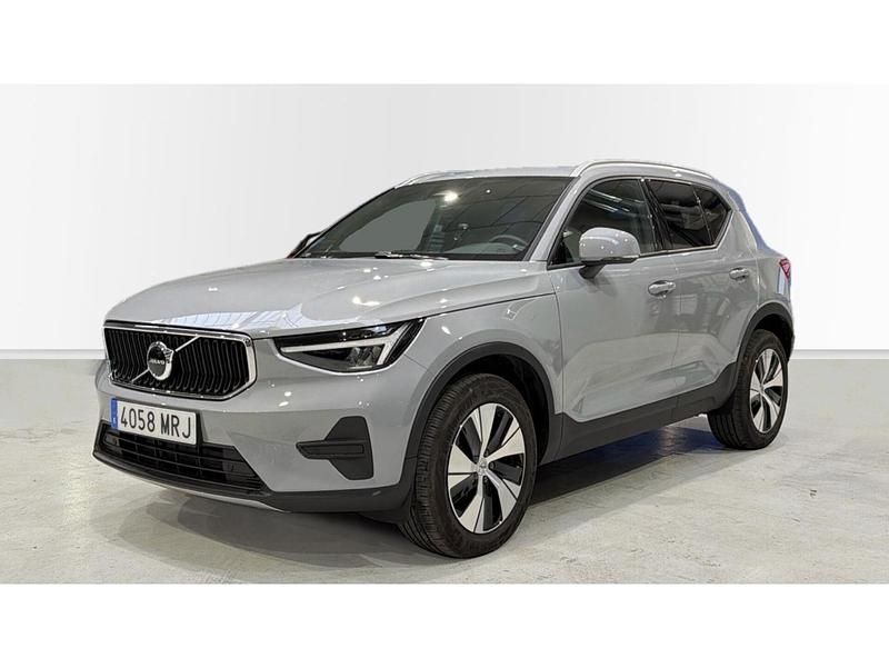 Gris Usado 2024 Volvo XC40 Core SUV | 36.900 € (Caro) - Imagen 1/3