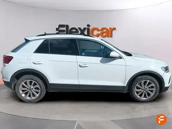 Usado VW T-Roc Life 150 CV (110 kW) 2023 Blanco SUV
