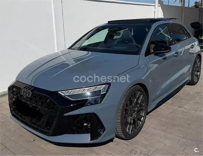 Nuevo Audi RS3 400 CV (294 kW) 2026 Azul Berlina