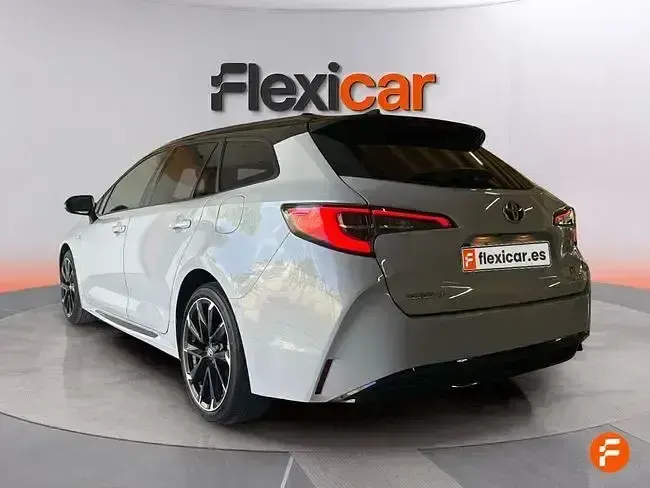 Usado Toyota Corolla Sport 196 CV (144 kW) 2022 Gris