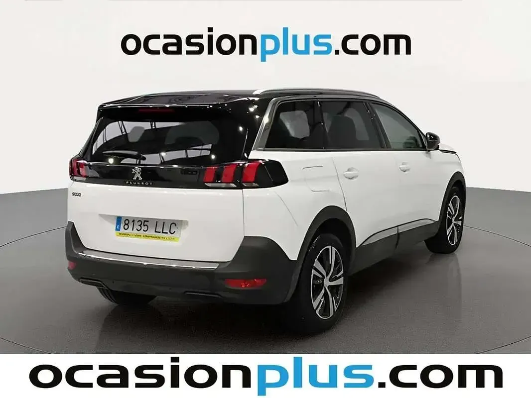Usado Peugeot 5008 Allure 131 CV (96 kW) 2020 Blanco SUV