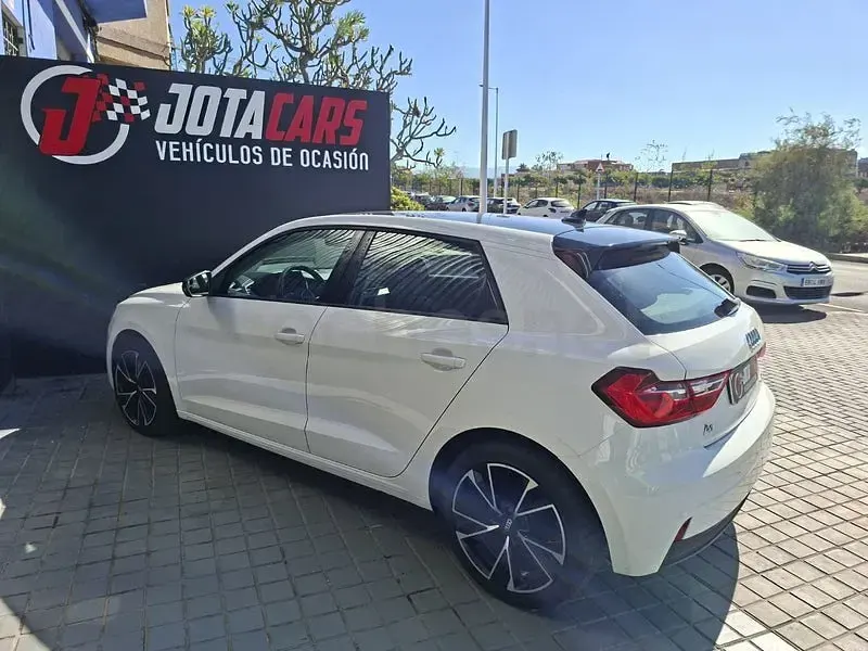Usado Audi A1 95 CV (69 kW) 2021 Blanco SUV